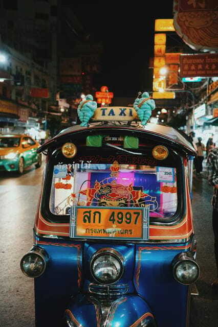Bangkok: Private Tuk-Tuk Night Tour, River Boat & Eats - Grand Palace, Wat Pho, Giant Swing, and Democracy Monument After Dark