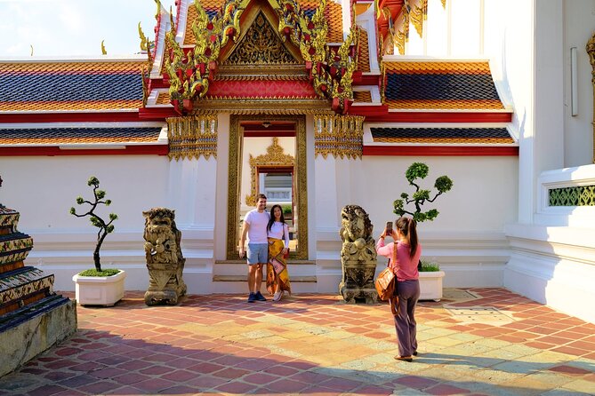 Bangkok Thrilling Tuk Tuk Tour (Private & All-Inclusive) - Wat Prayun and the Memory-Bridge Area: Temples, Then a Breather