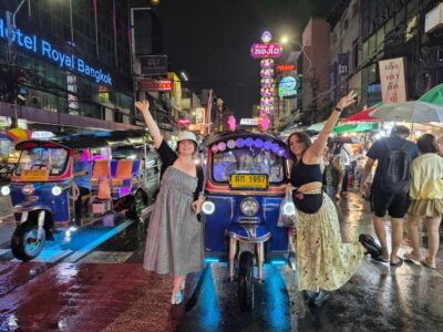 Bangkok: Tuk Tuk Adventure Chinatown Michelin Food & Temples - Yaowarat Road: Street Food Energy Without You Guessing Everything