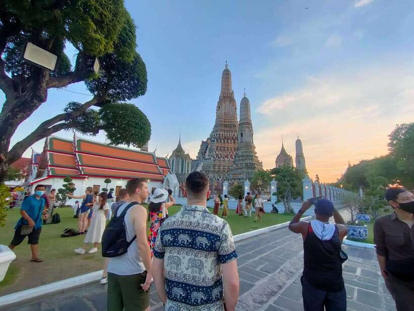 Bangkok Tuk-Tuk by Night with Chinatown Street Food Meal - Tips for a smoother evening ride