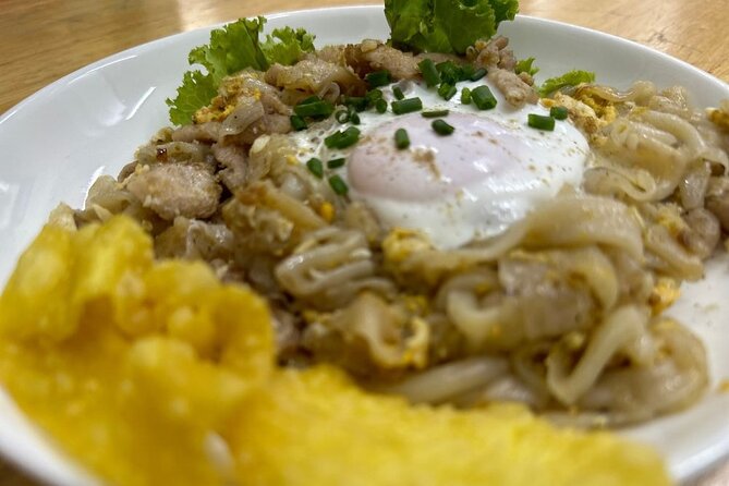 Bangkok Tuk Tuk Food Tour By Night - Seven tastings minimum: what you’ll actually eat