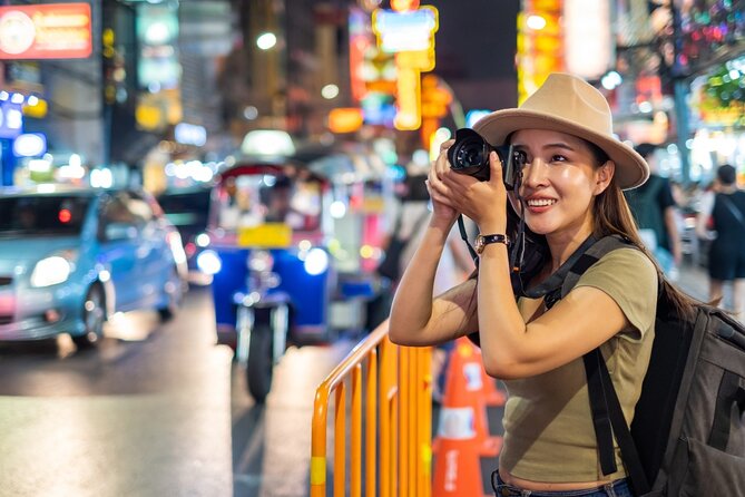 Bangkok Tuk-Tuk Tour by Night with Chinatown Street Food Meal - Why this Bangkok by Night route works at 5:30 pm
