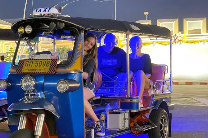 Bangkok Tuk-Tuk Tour by Night with Chinatown Street Food Meal - From Saphan Taksin to Wat Arun: the night cruise payoff
