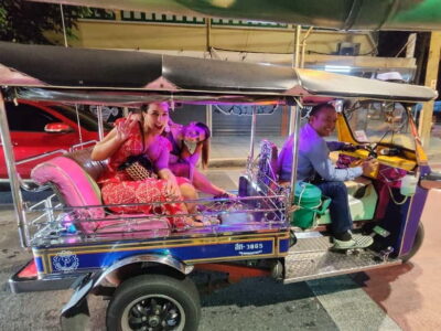 Bangkok Tuk Tuk Tour with Hotel Pick up and Dinner - Your Open-Air Tuk Tuk: The Ride Is Part of the Experience