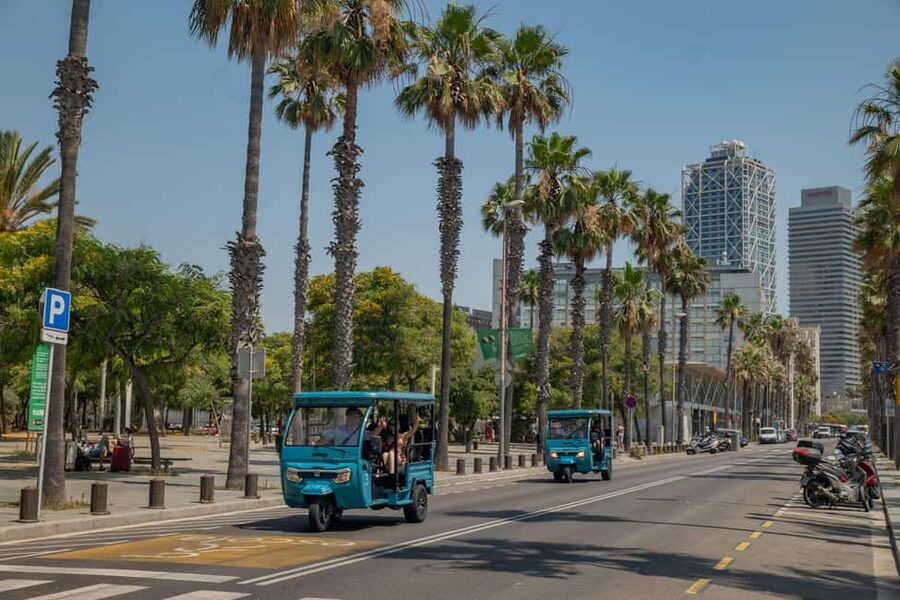 Barcelona: City Highlights Private Tuk-Tuk Tour - Price Value: What $37 Gets You (and What It Doesn’t)