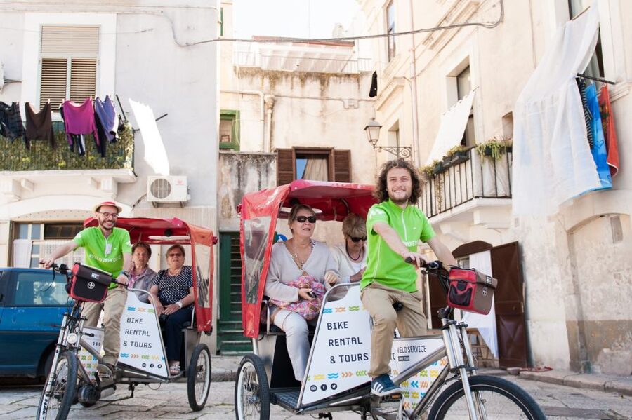 Bari: Old Town Guided Eco-Friendly Rickshaw Tour - Narrow lanes, pasta makers, and the seafront stretch you might miss
