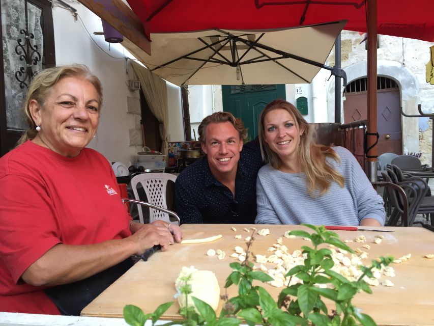 Bari Rickshaw Tour with Pasta Experience - The old-town sights: what you’ll see and why that order helps