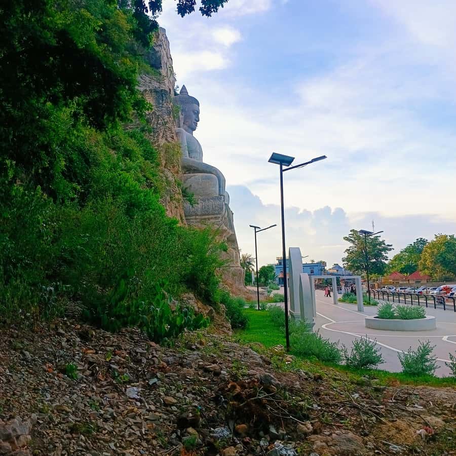 Battambang,Tuktuk and kayak, BambooTrain ,Wat Banan,Bat cave - Temple and cave fees, plus kayak and bamboo train add-ons