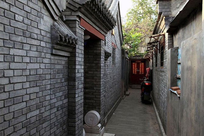 Beijing Old Hutongs Tour by Rickshaw - Visiting a Local Home: How to Make It Meaningful