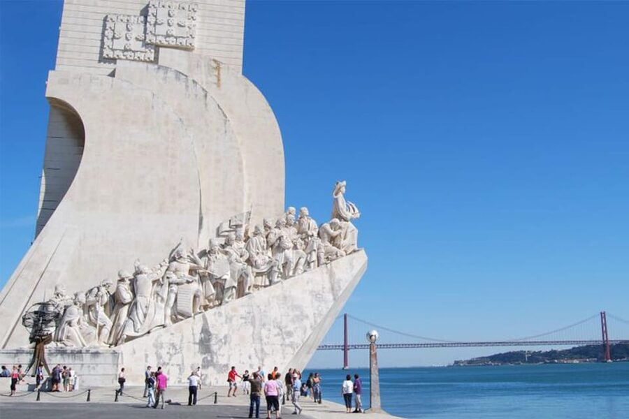 Belem: 4-HOUR Guided Tuk Tuk Tour in Historic BELEM - Cultural Center of Belém: modern art with a quiet garden break