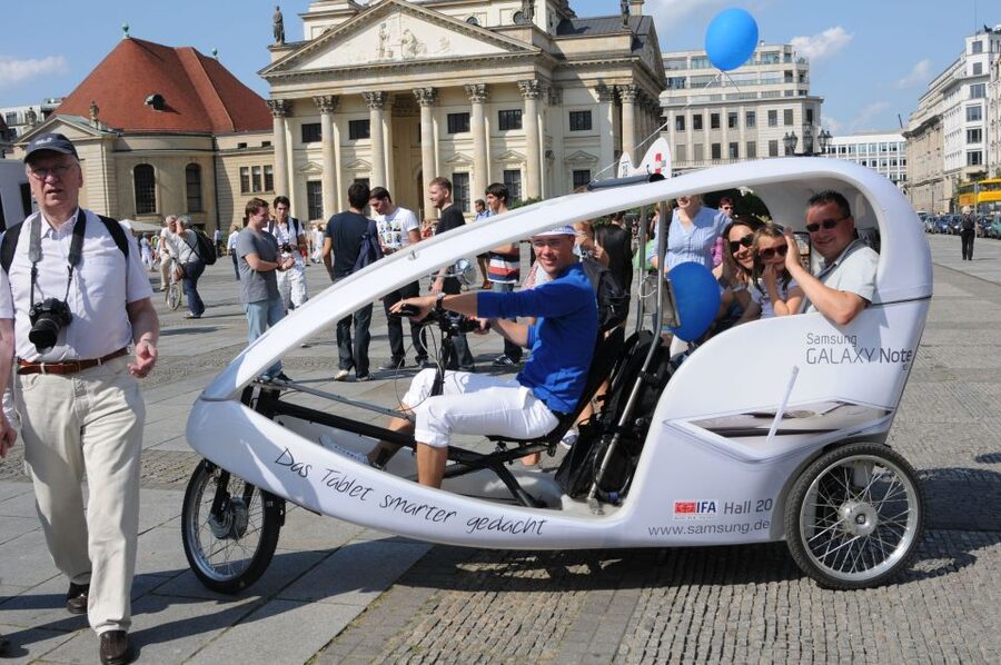 Berlin: Private Guided E-Rickshaw Tour - Why This E-Rickshaw Tour Works Better Than Walking Alone