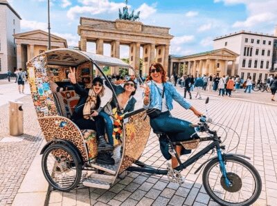 Berlin Rickshaw Tour -2 hours & hotel pickup - groups up to 16 people - Gendarmenmarkt, Konzerthaus, and Neue Wache for the “square and statue” lovers