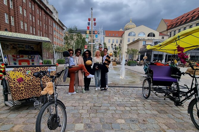 Berlin Rickshaw Tours Historical & Photo City Tour 120min - Sightseeing - Photo strategy: how to use the photographer without overthinking it