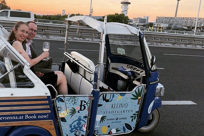 Best of Vienna Tour in TUK TUK! - Comfort and real-life issues: late starts and road bumps (yes, both happen)