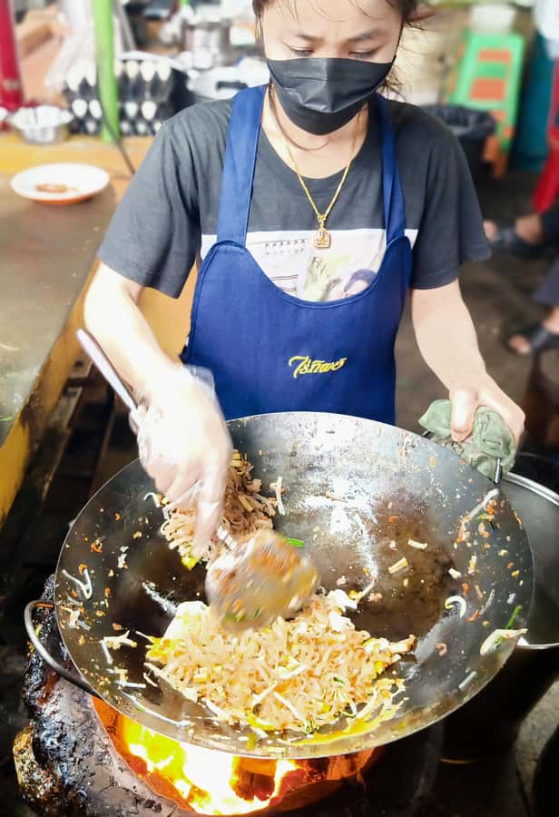 BKK’s Ultimate Food & Canal Tour "Tuk-Tuk Temples & Tastes" - Key points worth your attention