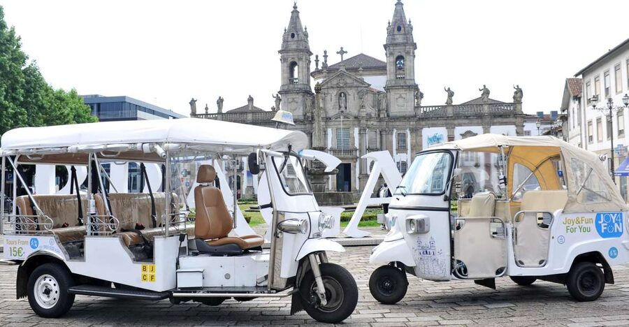 Braga: Tuk Tuk City Tour - Starting at Largo Carlos Amarante (and why you’ll feel oriented quickly)