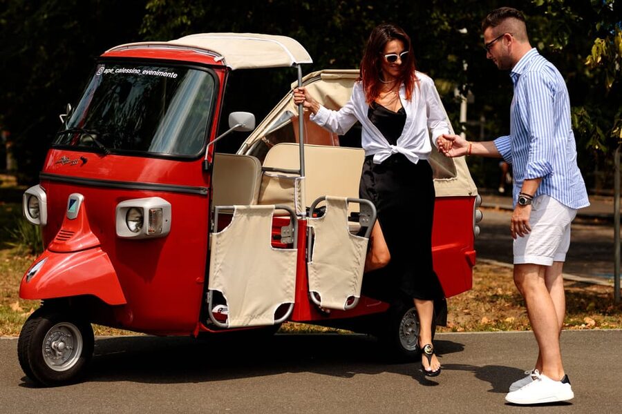 Bucharest Tuk Tuk City Tour - What $58 buys you, and where you might spend extra