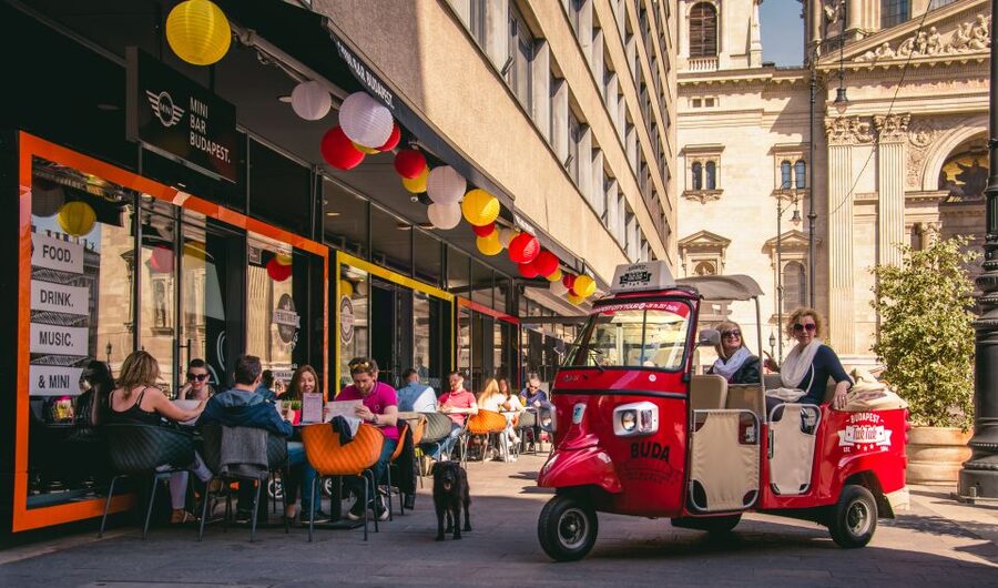 Budapest: 2-Hour Private TukTuk Tour - Gellért Hill Across the Danube: The Quick Big-View Moment