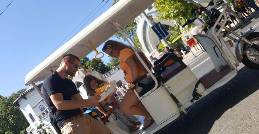 Budapest: Sightseeing Tour by Electric Tuktuk - Heroes’ Square to Vajdahunyad Castle: the grand intro on one loop