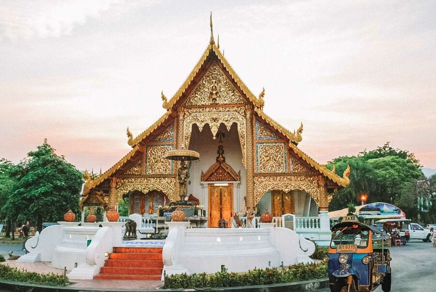 Chiang Mai: Private Tuk Tuk Tour of City Temples With Pickup - Wat Srisuphan (Silver Temple): ornate details you’ll actually see