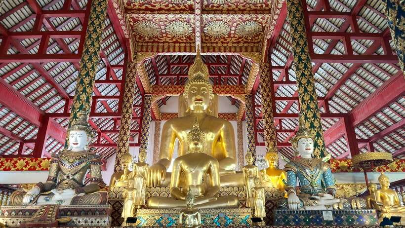 Chiang Mai: Tuk-Tuk Evening Tour with Temples & Street Foods - Pickup, Timing, and How to Prepare for a Smooth Night