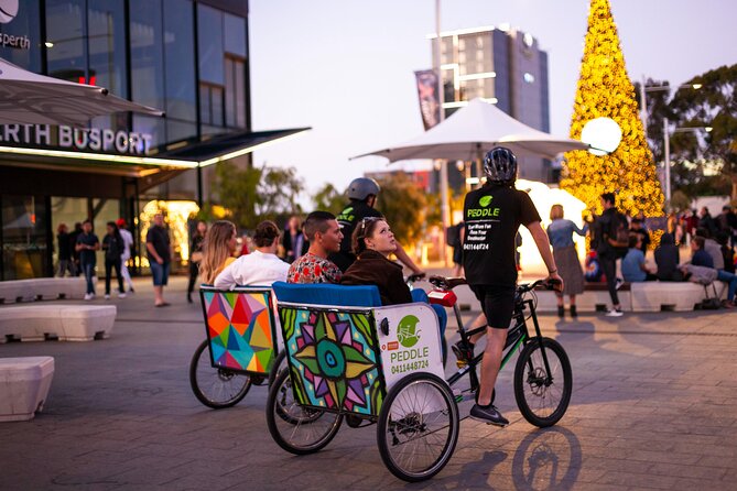 Christmas Lights Rickshaw Tour in Perth - Stop 3: The Geomtree Installation Moment