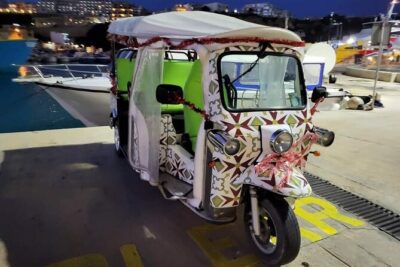 Christmas Tuk Tuk or Jeep tour in Gozo inc. Dinner - The pickup game: where you meet, when you meet, and why it matters
