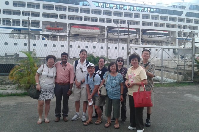 Cochin Private guided Tuk Tuk tours with pick up from cruise ships - Mattancherry, Pardesi Synagogue, and Jew Town: layered communities