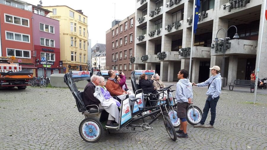 Cologne: Rickshaw Sightseeing Tour - Where the Tour Starts: Reiterstandbild Friedrich Wilhelm III