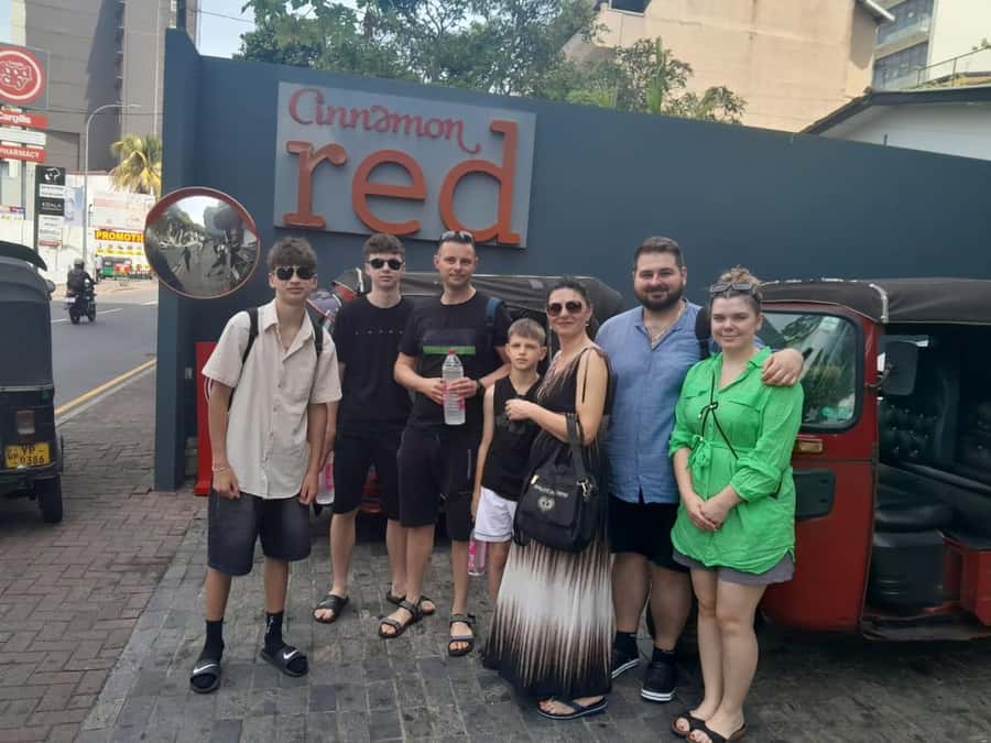 Colombo: Best Sightseeing Tour by Tuk Tuk - All Inclusive - Why a private tuk tuk tour fits Colombo so well