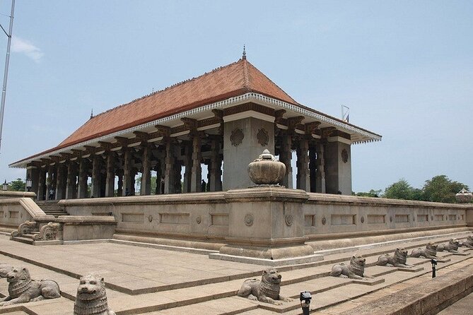 Colombo City Tour By Tuk Tuk Sightseeing -Entry Tickets Included - Your tuk-tuk route through Colombo’s landmarks and neighborhoods