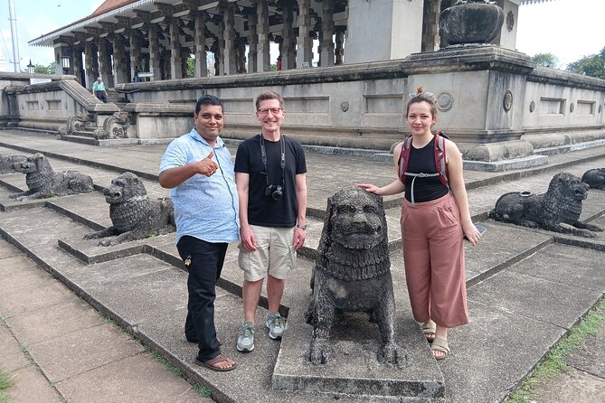 Colombo City Tuk Tuk - Sri Kailawasanathan Hindu Temple: Cultural Respect Without the Rushed Feeling