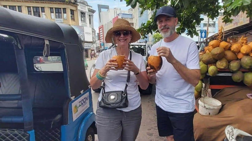 Colombo: Private City Tuk-Tuk Tour with Local Guide & Pickup - Lotus Tower, parks, and the sea breeze: a strong first arc of sights