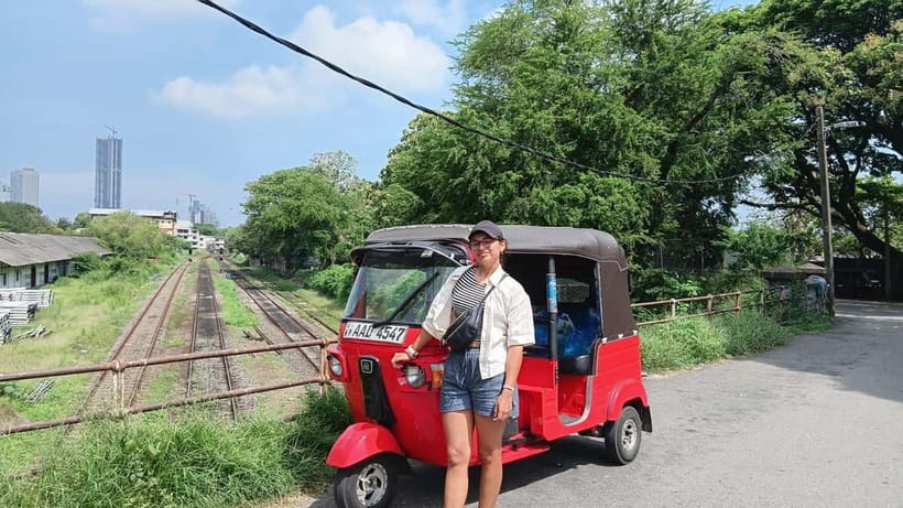 Colombo Private Guided City Tour by Tuk Tuk - All Inclusive - Key Things You’ll Notice Fast