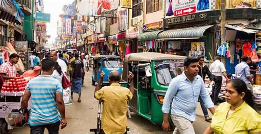 Colombo: Private Guided Tour of the City by Tuk-Tuk - Shopping, Souvenirs, and a Stone-Jewelry Stop: Buy Smart, Not Random