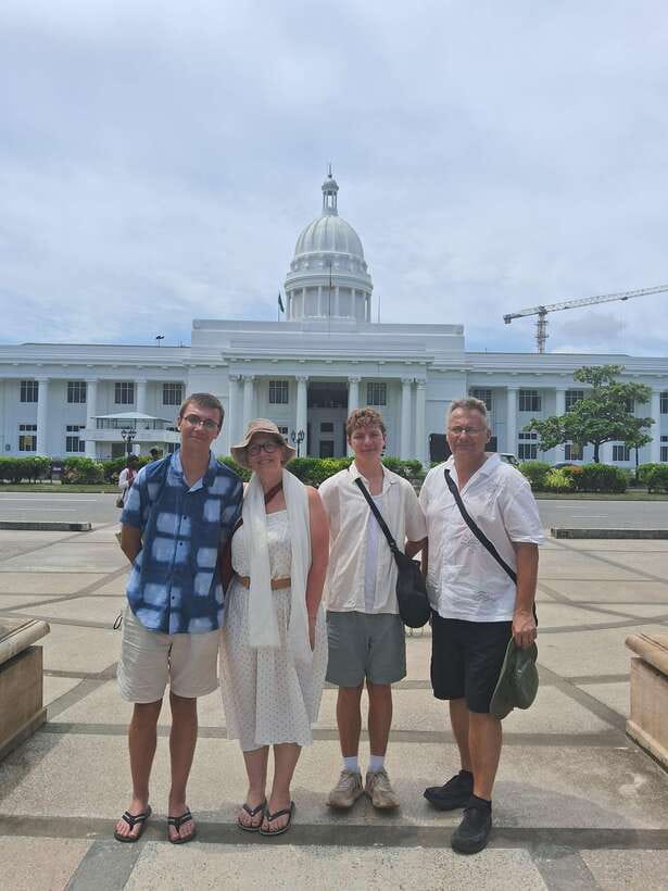 Colombo: Private Guided Tuk Tuk City Tour with Hotel Pickup - Religious landmarks: Sri Ponnampalamleswar Temple, Wolfenden Church, and Gangarama Temple