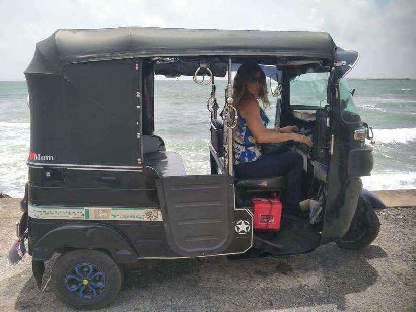 Colombo Sightseeing Private Tour by Tuk Tuk MorningOREvening - Lotus Tower views: modern Colombo in one quick stop