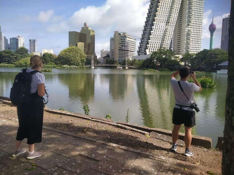 Colombo Sightseeing Private Tour by Tuk Tuk MorningOREvening - The 4-hour flow: from port photos to colonial corners