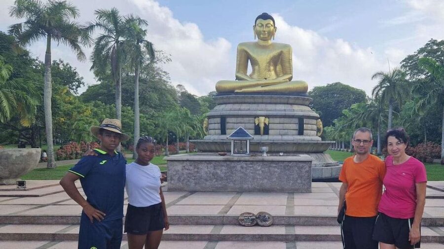 Colombo: Sightseeing Tour by Tuk Tuk Safari - All Inclusive - Gangaramaya Temple, Gangarama Sima Malaka, and closing impressions