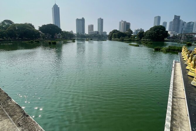 Colombo Tuk Tuk City Tour - Old Parliament Building and Galle Face Green: Colombo’s Sea-Level Welcome