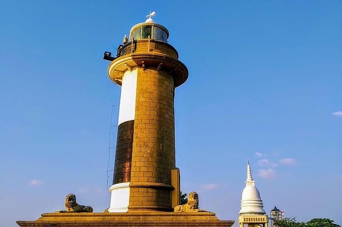 Colombo TUK TUK CITY Tours -Sightseeing Entry Fees - Pettah’s Mosque and Floating Market Streets: Shop, Watch, and Snap Photos