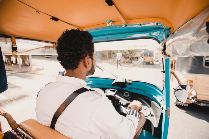 Colombo Tuk Tuk Safari - Your Customized Tuk-Tuk: Cooler Drinks, Radios, Rain Gear, and Music