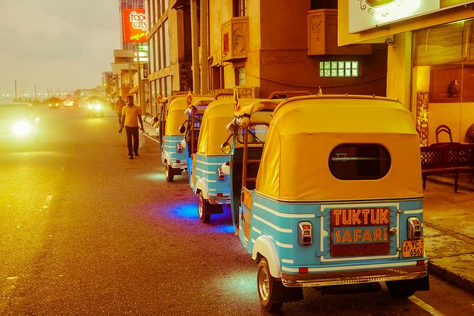 Colombo Tuk Tuk Safari - Stop 1: Gangaramaya Temple at Night (and Why It’s Worth 30 Minutes)