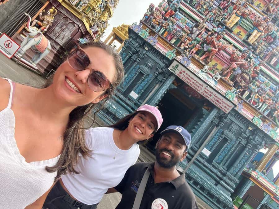 Colombo Tuk Tuk Tour with Entry Fees & Food Included - Old Town Hall, tea stop, and the “Colombo monuments” phase