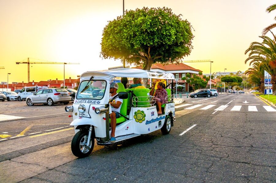 Costa Adeje: Tuk Tuk Tour - Plaza El Duque: when luxury meets a quick history lesson