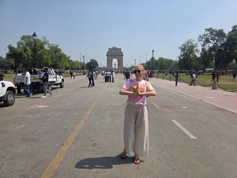 Delhi: Chandni Chowk & Spices Shoping Tour Through Tuk-Tuk - The guide makes the difference: Afzal and Sam as real examples
