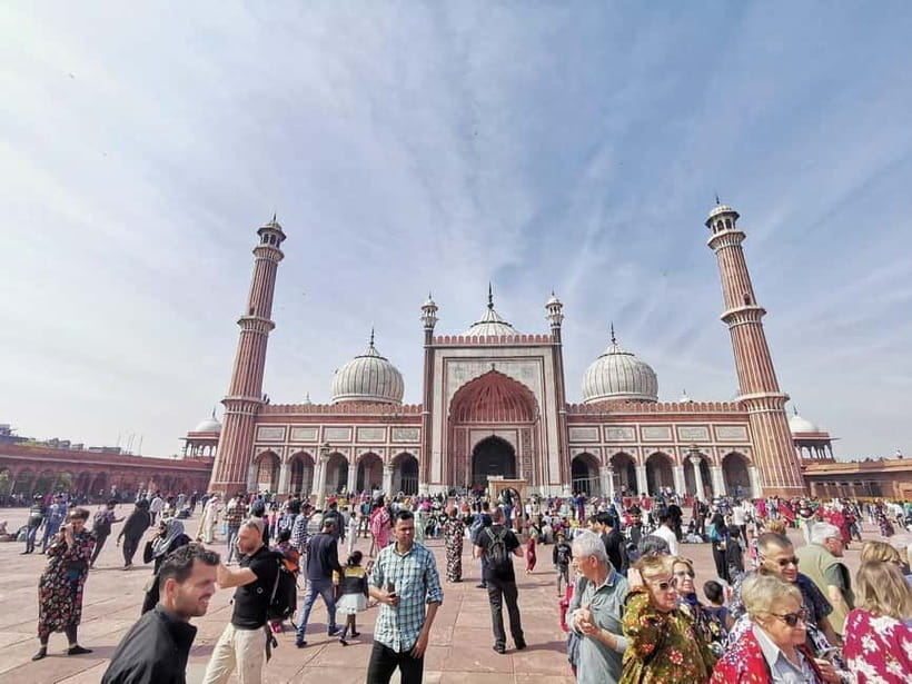 Delhi: Old Delhi and Chandni Chowk Tuk-Tuk Tour - Price and logistics: what you get for about $23