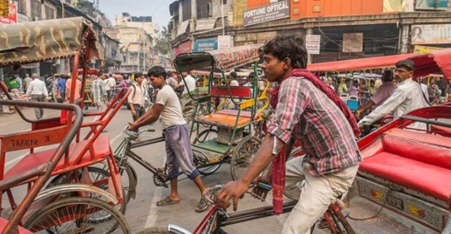 Delhi: Old Delhi Highlighs Tuk Tuk Tour With Guide - Chandni Chowk by tuk-tuk: spices, shopping lanes, and sensory overload