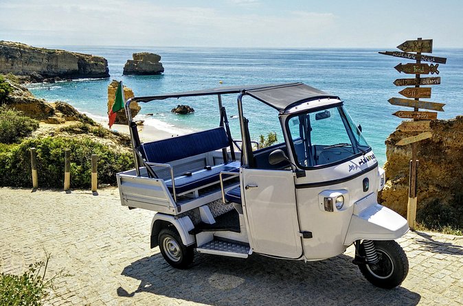 Discover Albufeira in a Tuk Tuk - Comfort Tips: Water, Pace, and Staying Calm in a Coastal Day