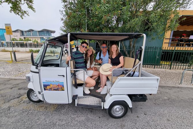 Discover Sintra of Tuk Tuk: Palaces, Legends and Landscapes - Lunch stop: included, local, and timed for the day